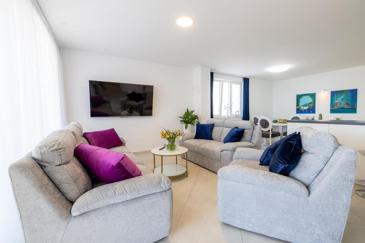 Villa Smaragd - Lapis - Luxury Apartment With Shared Pool Makarska Ngoại thất bức ảnh
