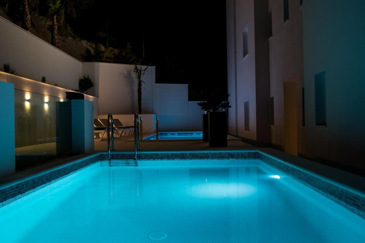 Villa Smaragd - Lapis - Luxury Apartment With Shared Pool Makarska Ngoại thất bức ảnh